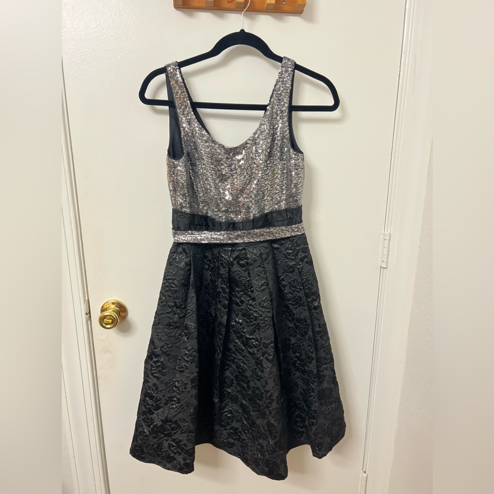 Kay Unger dress